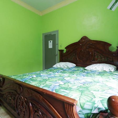 Waroeng Transit & Depary Homestay Binjai Bagian luar foto