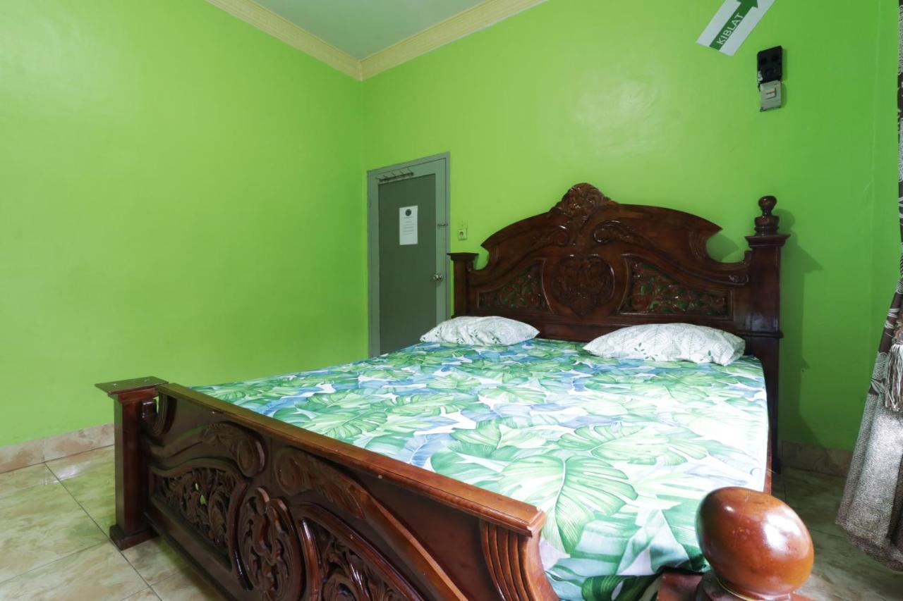 Waroeng Transit & Depary Homestay Binjai Bagian luar foto